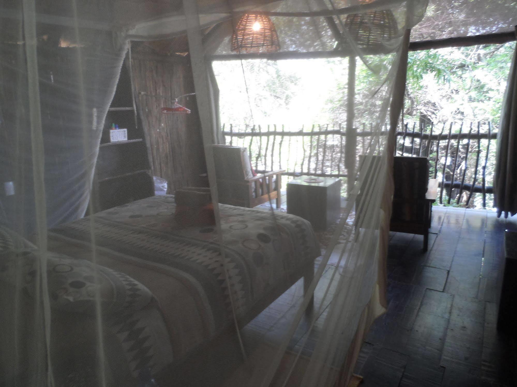 Caprivi Houseboat Safari Lodge Katima Mulilo Zewnętrze zdjęcie