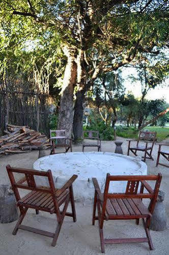 Caprivi Houseboat Safari Lodge Katima Mulilo Zewnętrze zdjęcie