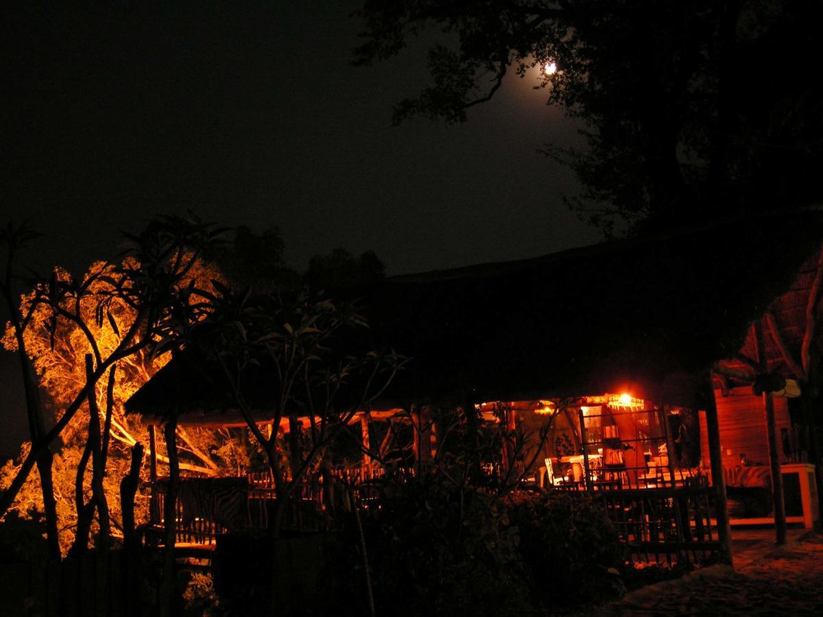 Caprivi Houseboat Safari Lodge Katima Mulilo Zewnętrze zdjęcie