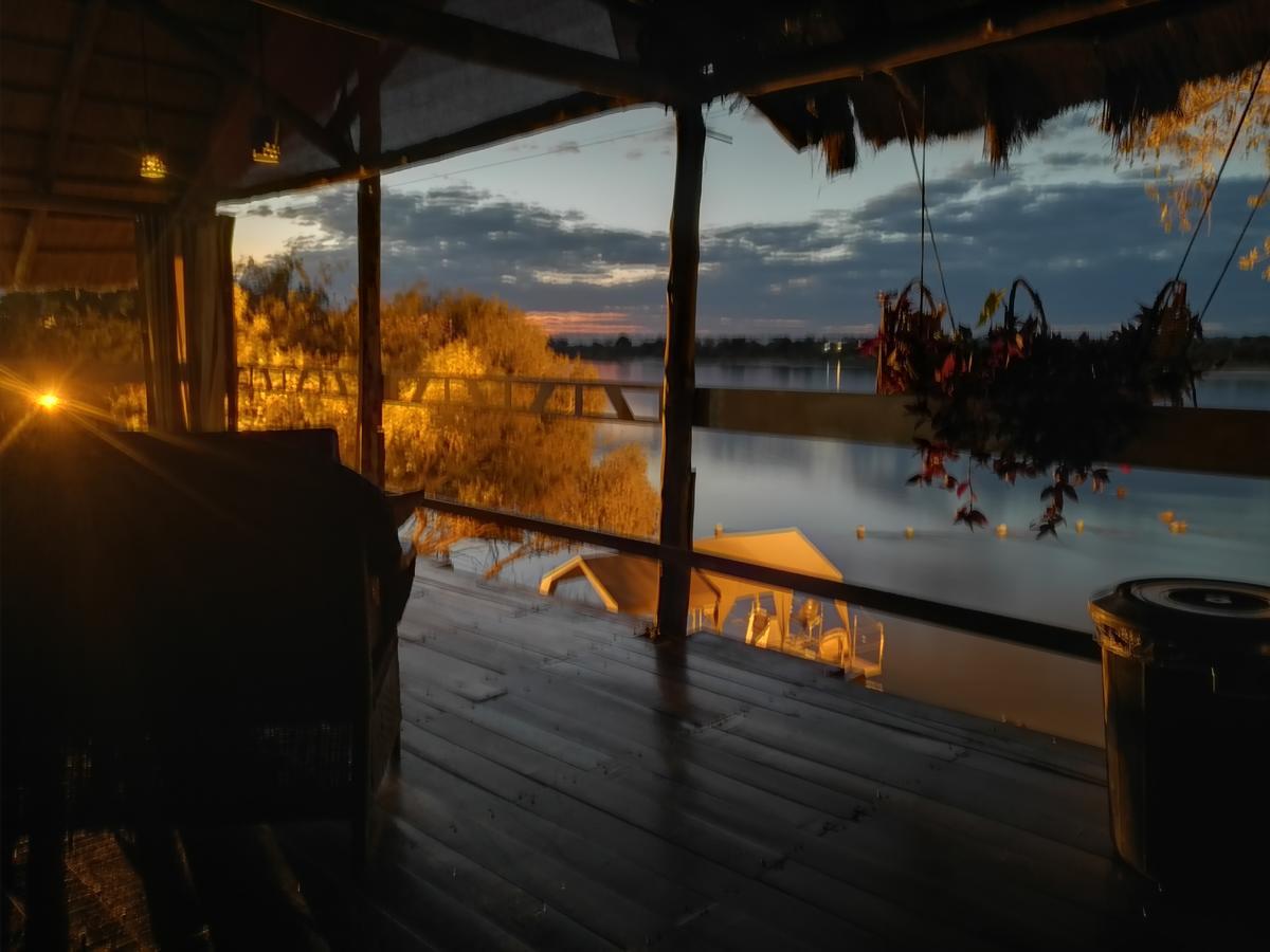 Caprivi Houseboat Safari Lodge Katima Mulilo Zewnętrze zdjęcie